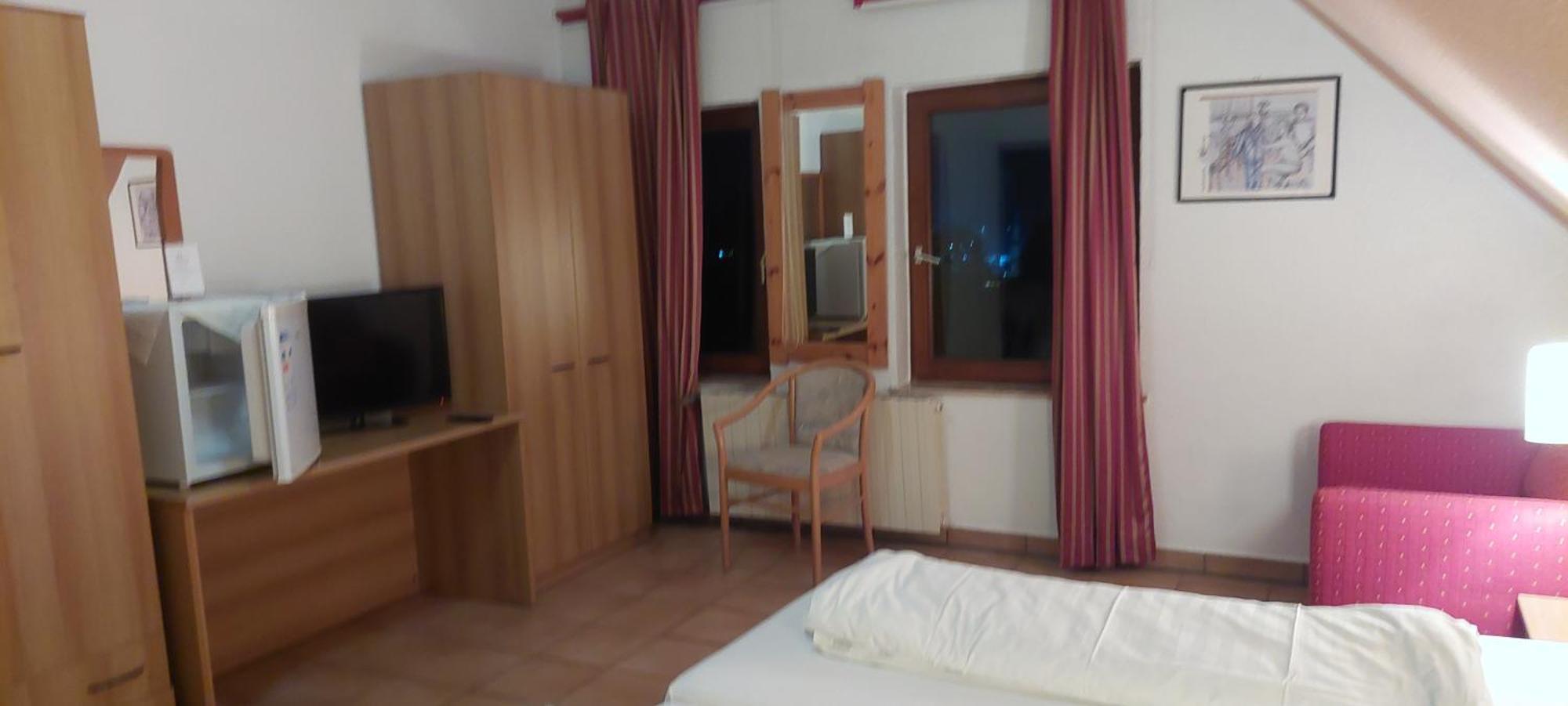 Hotel La Cascina Wennigsen ภายนอก รูปภาพ