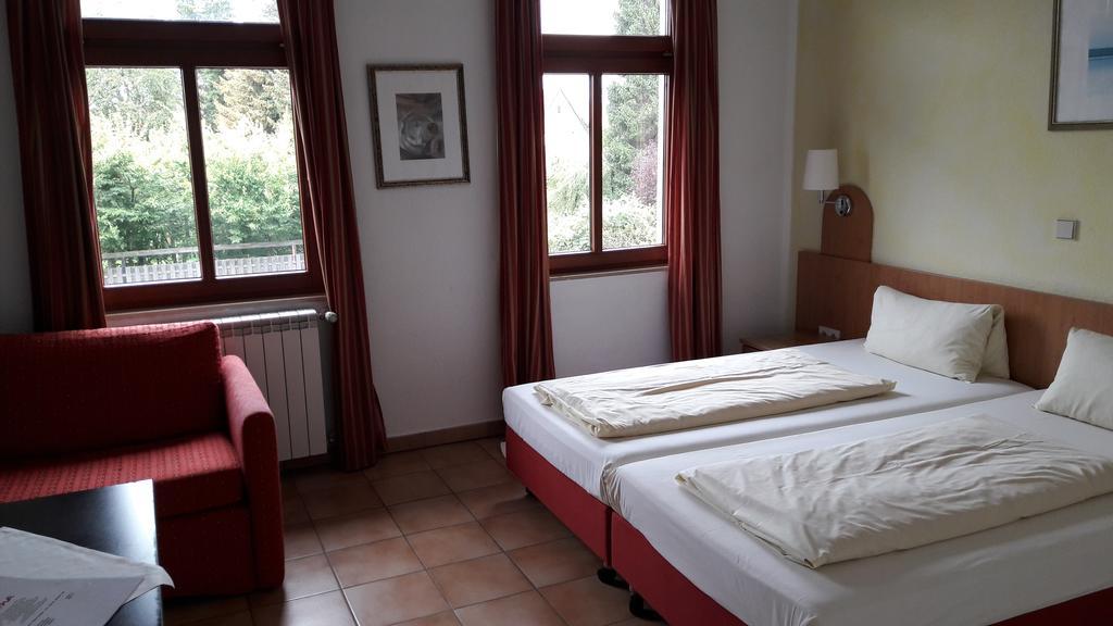 Hotel La Cascina Wennigsen ภายนอก รูปภาพ